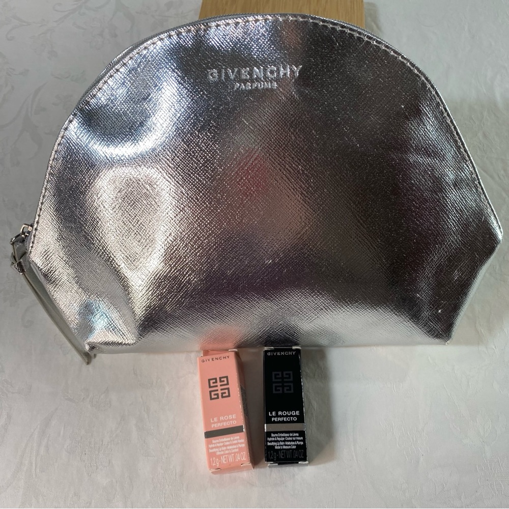 Givenchy NIB Mini Lipstick 202 Fearless & 01 Perfect Pink Branded Cosmetic Bag